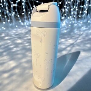 Blue Bow Insulated 20 oz Tumbler Free Sip